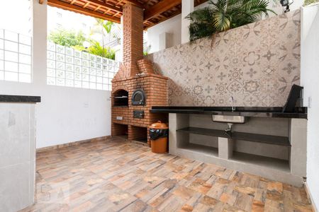 Apartamento à venda com 64m², 2 quartos e 1 vaga Apartamento à venda com 64m², 2 quartos e 1 vagaChurrasqueira e Forno de Pizza