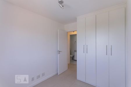 Apartamento à venda com 100m², 3 quartos e 2 vagasQuarto