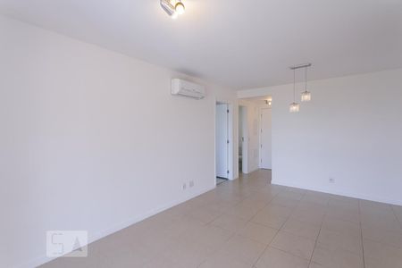 Apartamento à venda com 100m², 3 quartos e 2 vagasSala
