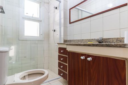 Banheiro de casa de condomínio à venda com 2 quartos, 160m² em Jardim Consórcio, São Paulo