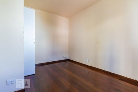 Casa de condomínio à venda com 160m², 2 quartos e 2 vagasQuarto