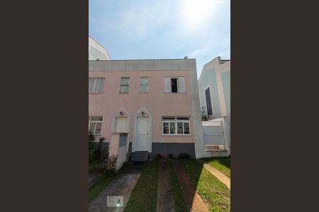 Casa de condomínio à venda com 160m², 2 quartos e 2 vagasFachada - Casa