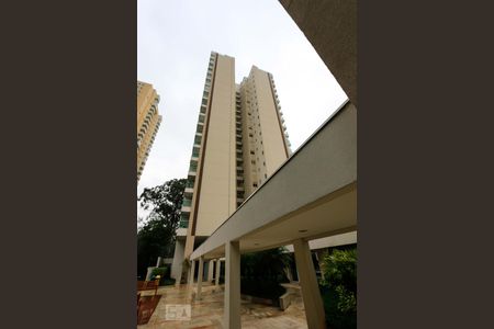 Apartamento para alugar com 129m², 3 quartos e 2 vagasFachada