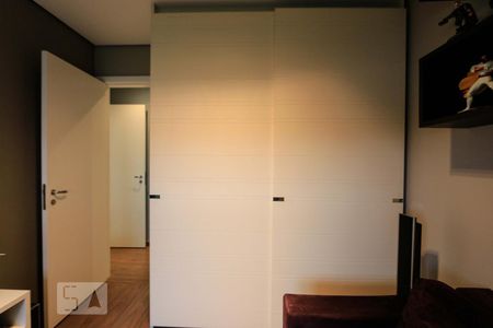 Suite  de apartamento para alugar com 3 quartos, 129m² em Paraíso do Morumbi, São Paulo