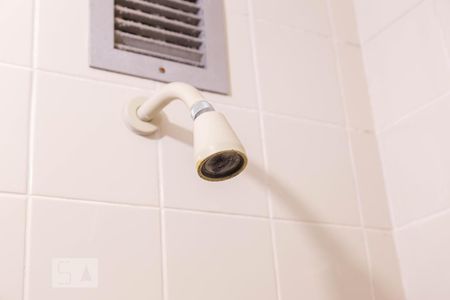 Apartamento para alugar com 90m², 2 quartos e sem vagaBanheiro social