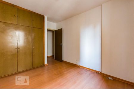 Apartamento à venda com 74m², 2 quartos e 1 vagaQuarto
