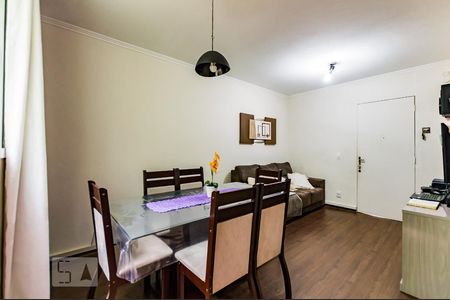 Sala de apartamento para alugar com 3 quartos, 80m² em Vila Manoel Ferreira, Campinas