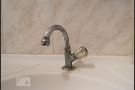 Torneira pia de apartamento para alugar com 2 quartos, 56m² em Grajaú, Rio de Janeiro