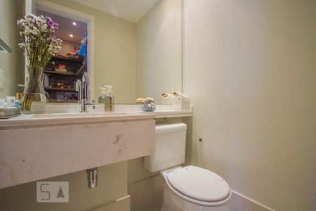 Lavabo de apartamento à venda com 3 quartos, 135m² em Santo Amaro, São Paulo