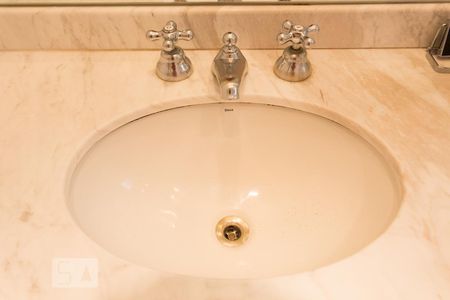 Apartamento para alugar com 150m², 3 quartos e 3 vagasBanheiro Suíte 03