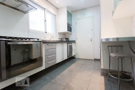 Apartamento para alugar com 150m², 3 quartos e 3 vagasCozinha