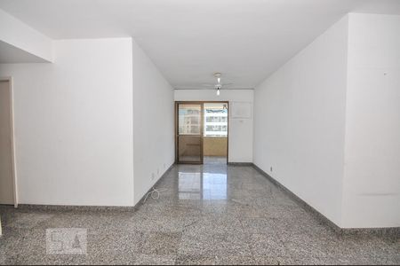Sala de apartamento para alugar com 3 quartos, 100m² em Barra da Tijuca, Rio de Janeiro