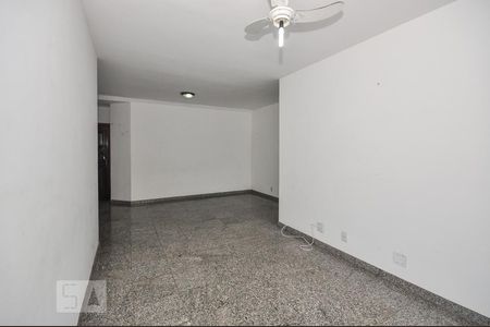 Sala de apartamento para alugar com 3 quartos, 100m² em Barra da Tijuca, Rio de Janeiro