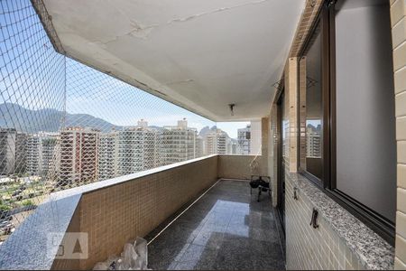 Varanda de apartamento para alugar com 3 quartos, 100m² em Barra da Tijuca, Rio de Janeiro