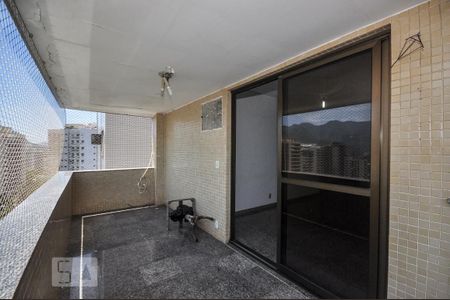 Varanda de apartamento para alugar com 3 quartos, 100m² em Barra da Tijuca, Rio de Janeiro