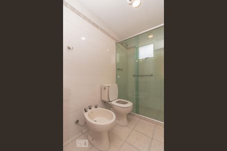 Apartamento à venda com 80m², 2 quartos e 2 vagas Apartamento à venda com 80m², 2 quartos e 2 vagasSuíte