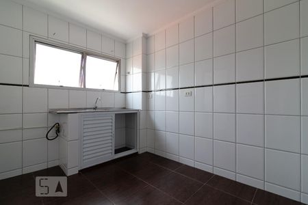 Cozinha de apartamento à venda com 2 quartos, 57m² em Vila Monumento, São Paulo