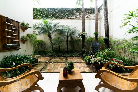 Quintal de casa de condomínio à venda com 4 quartos, 300m² em Santo Amaro, São Paulo