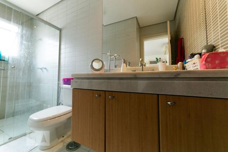 Casa de condomínio à venda com 300m², 4 quartos e 2 vagasSuíte 2