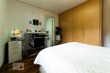 Casa de condomínio à venda com 300m², 4 quartos e 2 vagasSuíte 1