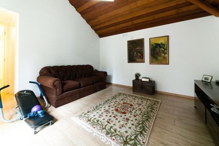 Casa de condomínio à venda com 300m², 4 quartos e 2 vagasSala