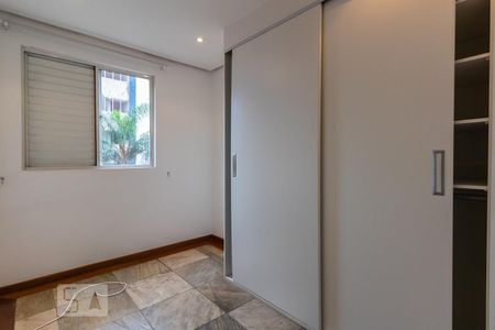 Quarto  de apartamento para alugar com 2 quartos, 63m² em Vila Sofia, São Paulo