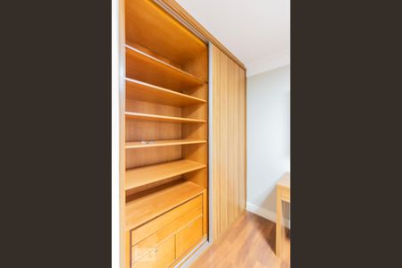 Apartamento para alugar com 210m², 4 quartos e 3 vagas Apartamento para alugar com 210m², 4 quartos e 3 vagasQuarto 2