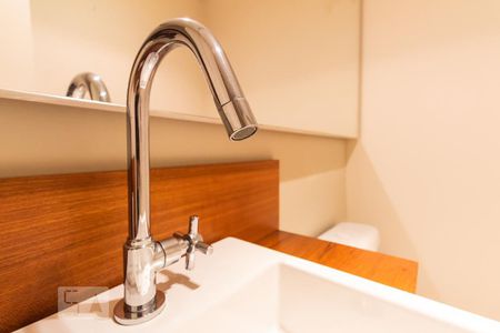 Lavabo de apartamento para alugar com 4 quartos, 210m² em Campo Belo, São Paulo