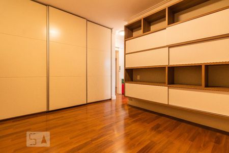 Apartamento para alugar com 210m², 4 quartos e 3 vagas Apartamento para alugar com 210m², 4 quartos e 3 vagasSuíte 1