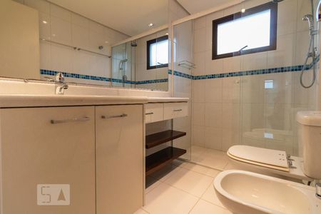 Apartamento para alugar com 210m², 4 quartos e 3 vagas Apartamento para alugar com 210m², 4 quartos e 3 vagasBanheiro - Suíte 1