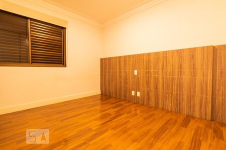 Apartamento para alugar com 210m², 4 quartos e 3 vagas Apartamento para alugar com 210m², 4 quartos e 3 vagasSuíte 1