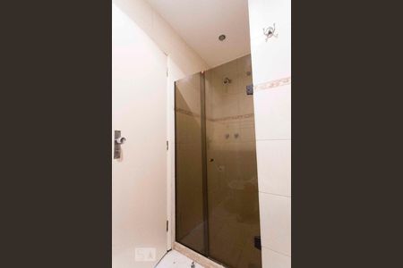 Banheiro de apartamento à venda com 2 quartos, 80m² em Icaraí, Niterói