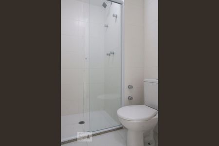 Studio para alugar com 40m², 1 quarto e 1 vaga Studio para alugar com 40m², 1 quarto e 1 vagaBanheiro