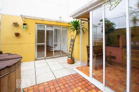 Apartamento para alugar com 75m², 2 quartos e 2 vagas Apartamento para alugar com 75m², 2 quartos e 2 vagasVaranda Gourmet