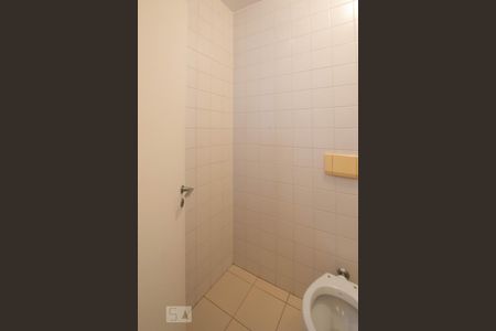 Apartamento para alugar com 75m², 2 quartos e 2 vagas Apartamento para alugar com 75m², 2 quartos e 2 vagasBanheiro Suíte 1