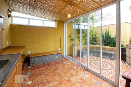 Apartamento para alugar com 75m², 2 quartos e 2 vagas Apartamento para alugar com 75m², 2 quartos e 2 vagasChurrasqueira