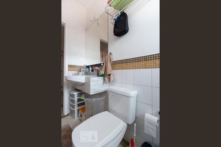 Banheiro social de casa para alugar com 2 quartos, 120m² em Planalto Paulista, São Paulo