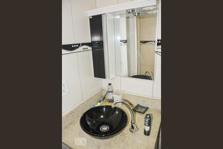 Apartamento à venda com 80m², 1 quarto e sem vaga Apartamento à venda com 80m², 1 quarto e sem vagaBanheiro