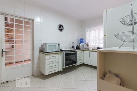 Casa para alugar com 350m², 4 quartos e 4 vagas Casa para alugar com 350m², 4 quartos e 4 vagasCozinha