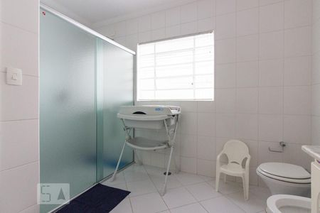 Casa para alugar com 350m², 4 quartos e 4 vagas Casa para alugar com 350m², 4 quartos e 4 vagasBanheiro Suite
