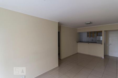 Sala de apartamento para alugar com 3 quartos, 70m² em Vila Pompéia, São Paulo