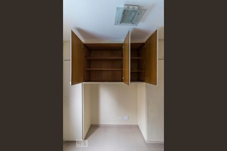 Apartamento para alugar com 70m², 3 quartos e 1 vagaQuarto 2