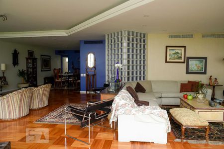 Apartamento à venda com 300m², 4 quartos e 2 vagasSala