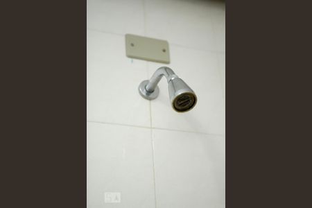 Apartamento à venda com 300m², 4 quartos e 2 vagasDetalhe Chuveiro Banheiro de Serviço