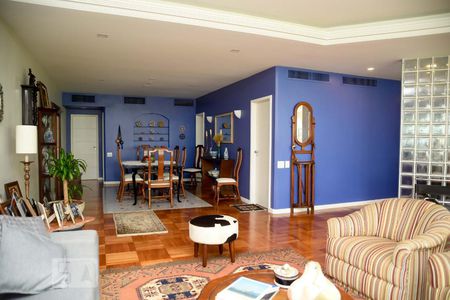 Apartamento à venda com 300m², 4 quartos e 2 vagasSala