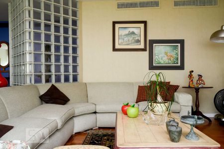 Apartamento à venda com 300m², 4 quartos e 2 vagasSala