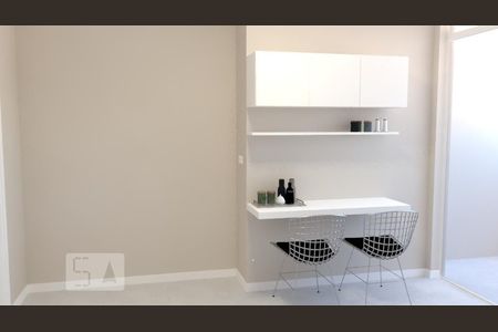 Apartamento à venda com 115m², 3 quartos e 1 vagaProjeto das prateleiras e mesa na cozinha