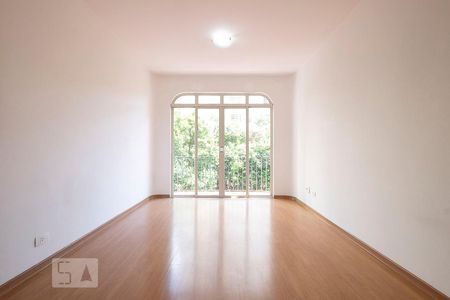 Sala de apartamento à venda com 2 quartos, 70m² em Vila Madalena, São Paulo