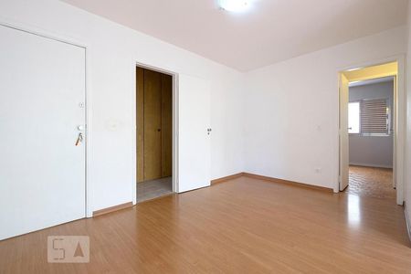 Sala de apartamento à venda com 2 quartos, 70m² em Vila Madalena, São Paulo