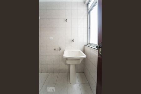 Área de Serviço de apartamento para alugar com 3 quartos, 82m² em Santa Maria, São Caetano do Sul